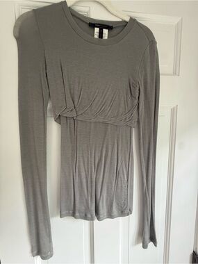 BCBGMaxAzria Light Gray Long Sleeve Layered Tee